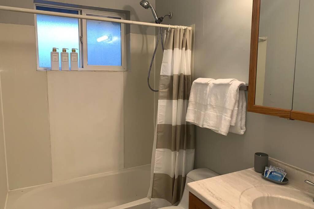 הוילה ליטלטון 3 King Beds + Bunk Beds On Broadway מראה חיצוני תמונה